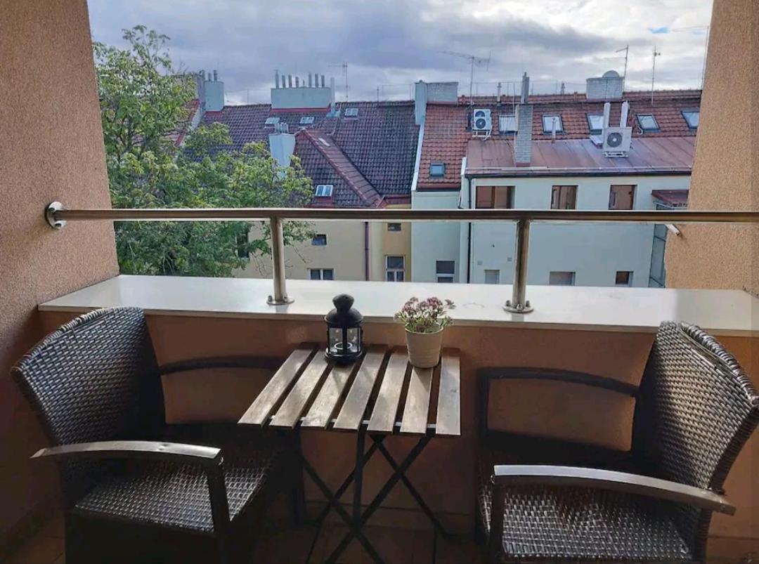 Cozy Rooftop With Balcony プラハ エクステリア 写真